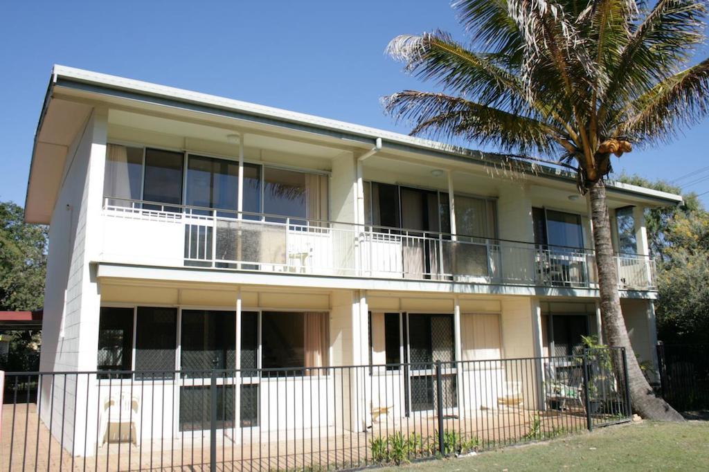 Pippies Beachhouse Backpackers Rainbow Beach Exteriör bild